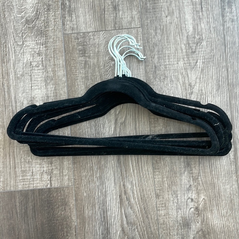 Black velvet hangers (set of 10)
